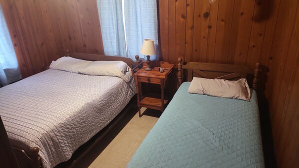 2 chambres, accès au Wi-Fi (inclus), literie fournie