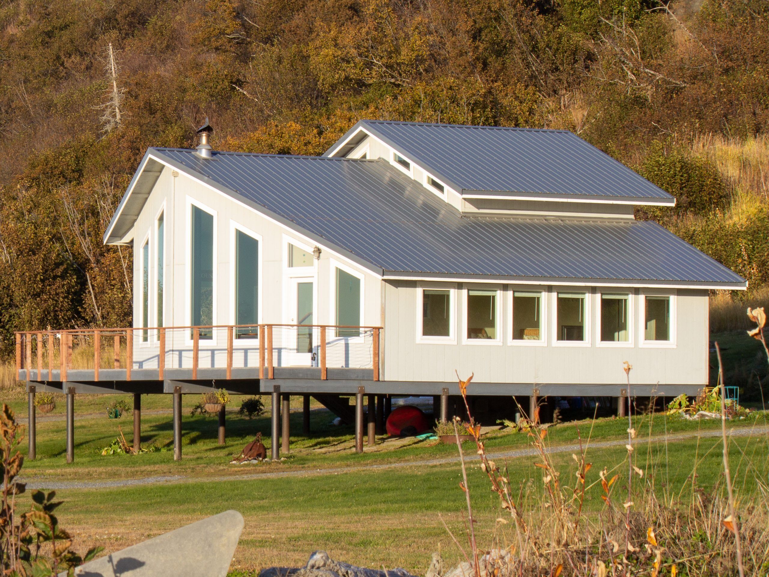 Private, oceanfront, single-family home with mountain views and beach access