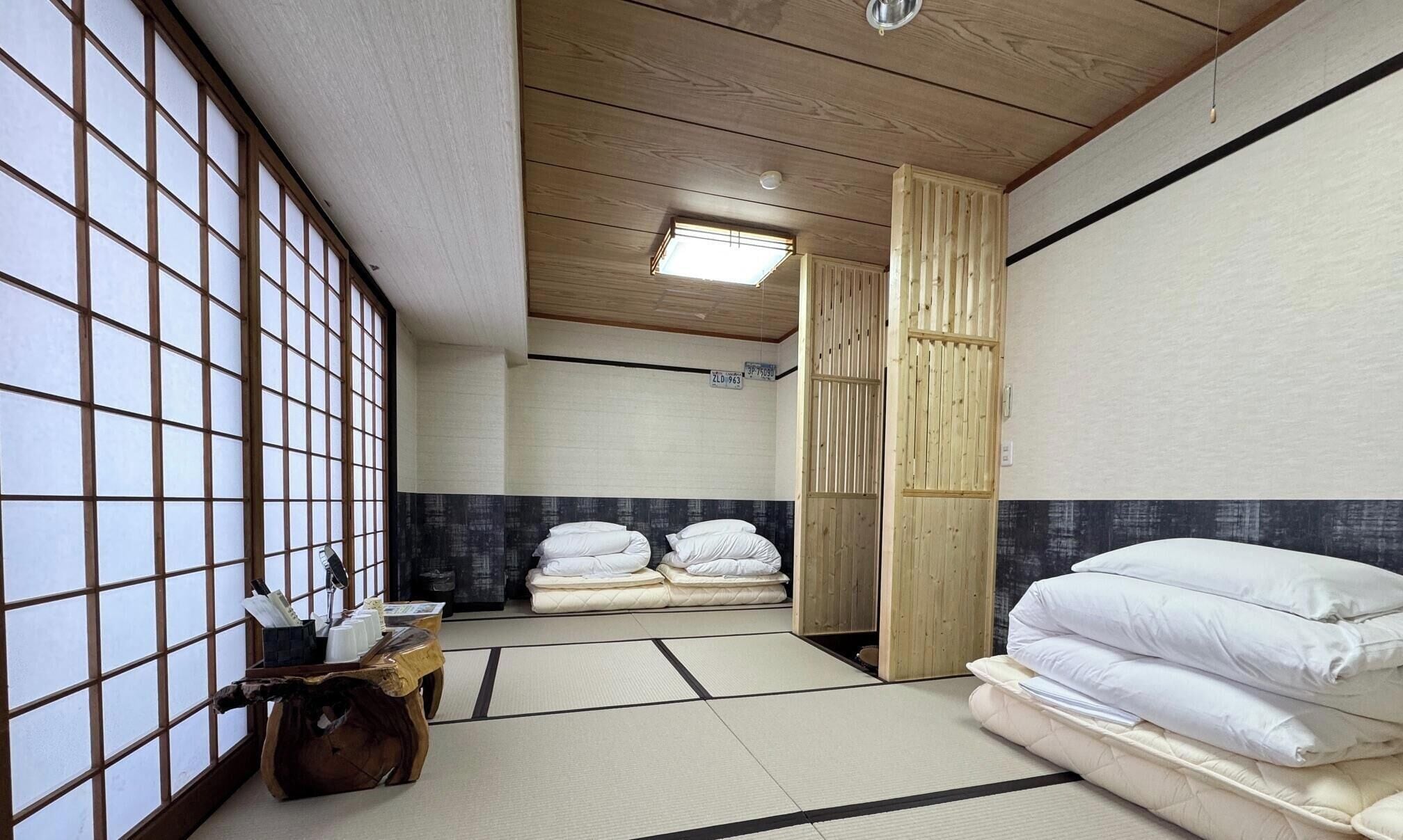 Habitación cuádruple | Wifi gratis y ropa de cama 