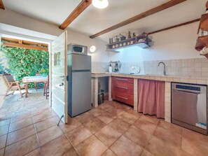 電子レンジ、オーブン、食器洗い機、トースター