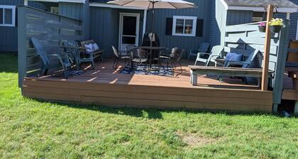 Spacious Family Townhouse in Alpine Village - close to everything!