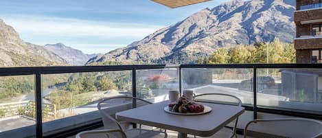 Apartment, 1 Schlafzimmer, Flussblick | Blick vom Balkon