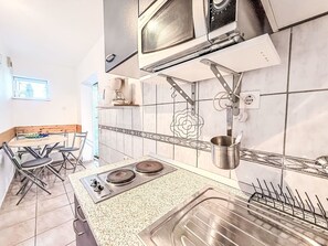 Køleskab, ovn, fryser