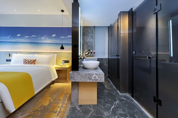 Deluxe Double Room | Bathroom