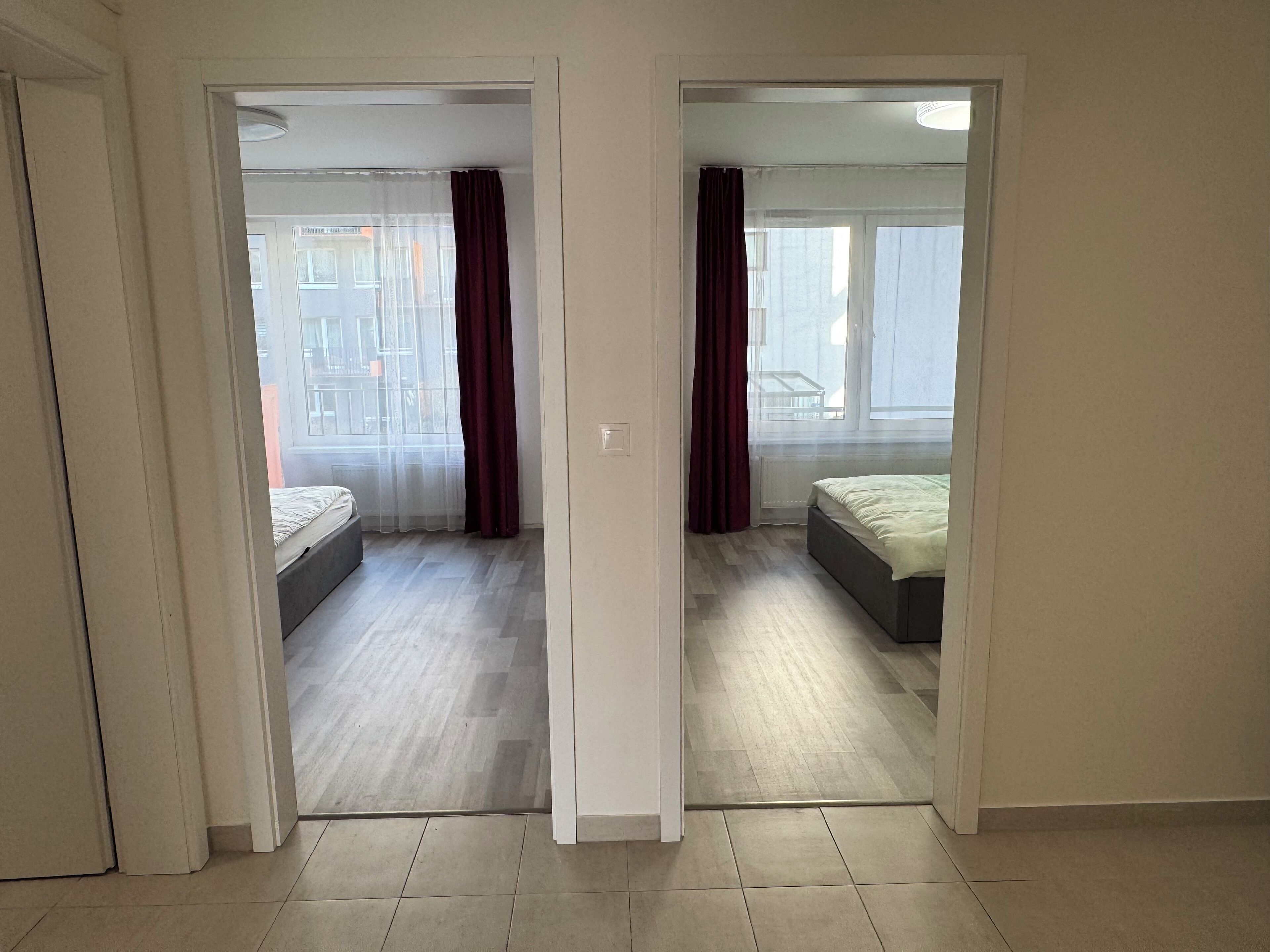 2 Schlafzimmer, Schreibtisch, Bügeleisen/Bügelbrett, WLAN