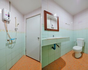 Shower, towels, soap, shampoo