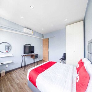 Free WiFi, bed sheets - Bossa House Hostel & Cafe (Bangkok)
