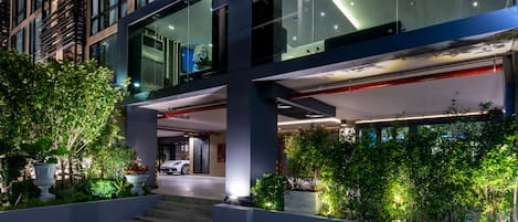 Front of property - evening/night