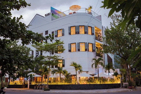 Front of property. Quang Vinh Apartment and Hotel Hoi An