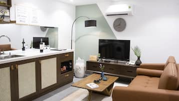 Superior Apartment, 1 Bedroom | Living room