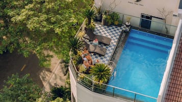 Kolam renang outdoor