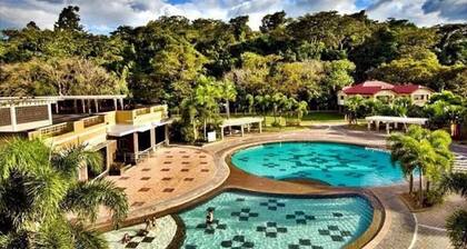 rily amueblado, dos dormitorios dos baños, con piscina exterior, con wifi, agradable ..