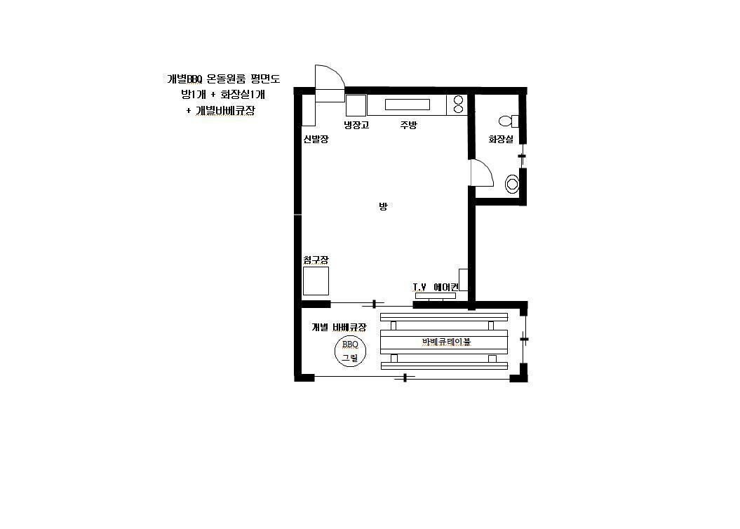 A hotel floor plan with a bedroom, bathroom, kitchen, and a BBQ area.