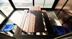 Tủ lạnh, lò vi sóng, bếp nấu, ấm điện