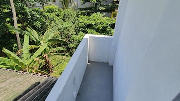 Deluxe Double Room, Smoking, Beach View | Beach/ocean view