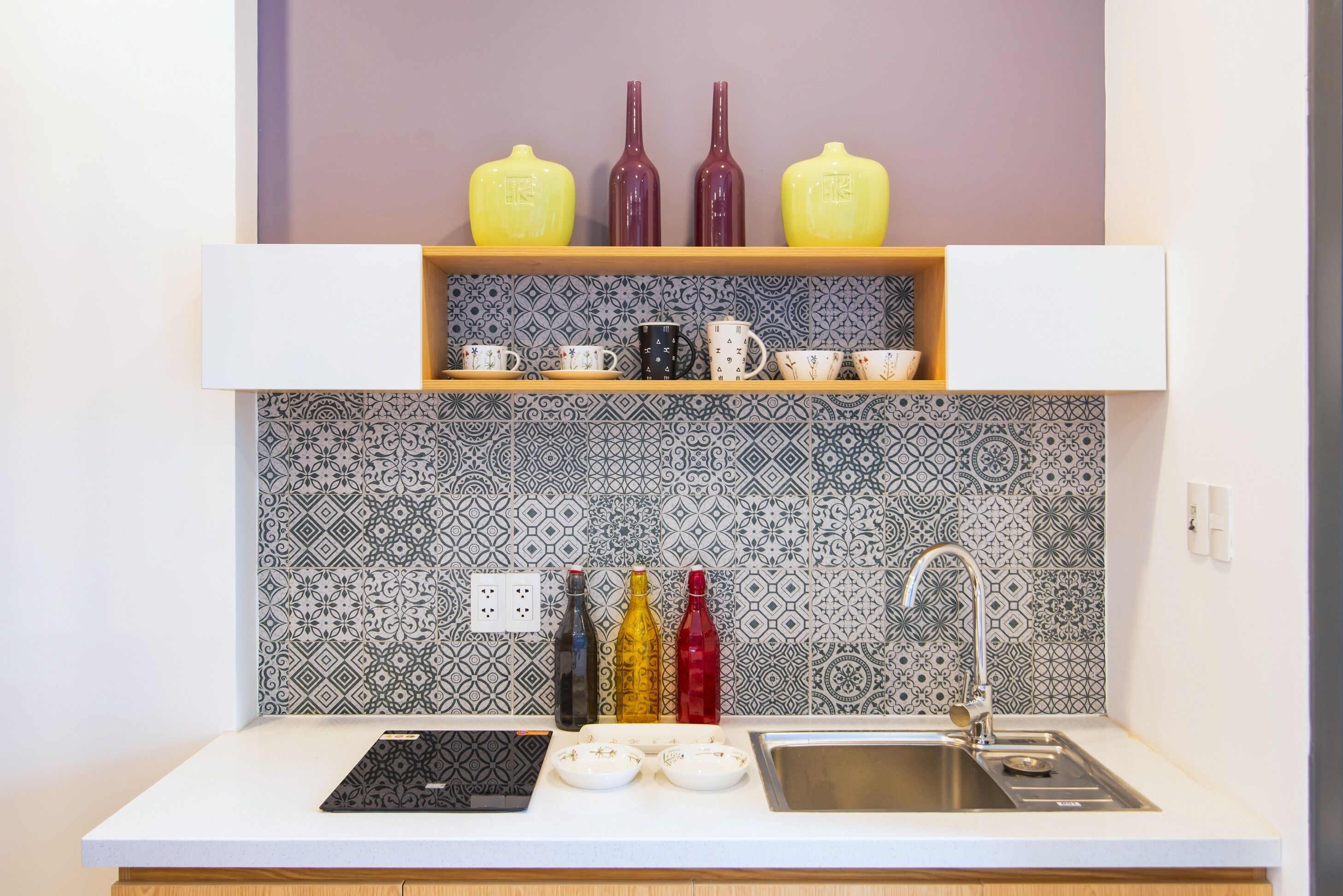 디럭스룸 | 전용 주방 | 냉장고, 전자레인지, 쿡탑, 전기 주전자