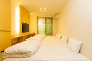 Japanese Style Room for 4 Guests | Free WiFi - Home Inn Kujokawaramachi (Kyoto)