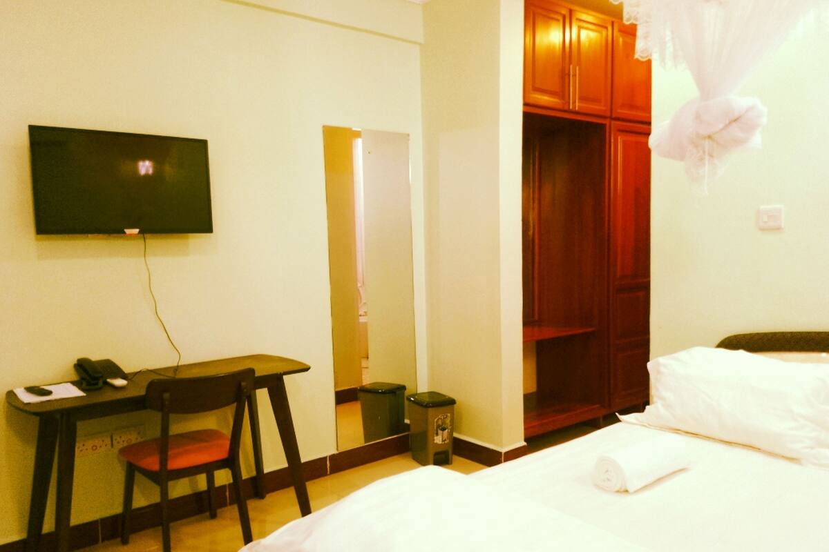 standard double room | 1 bedroom, desk, blackout curtains, free wifi
