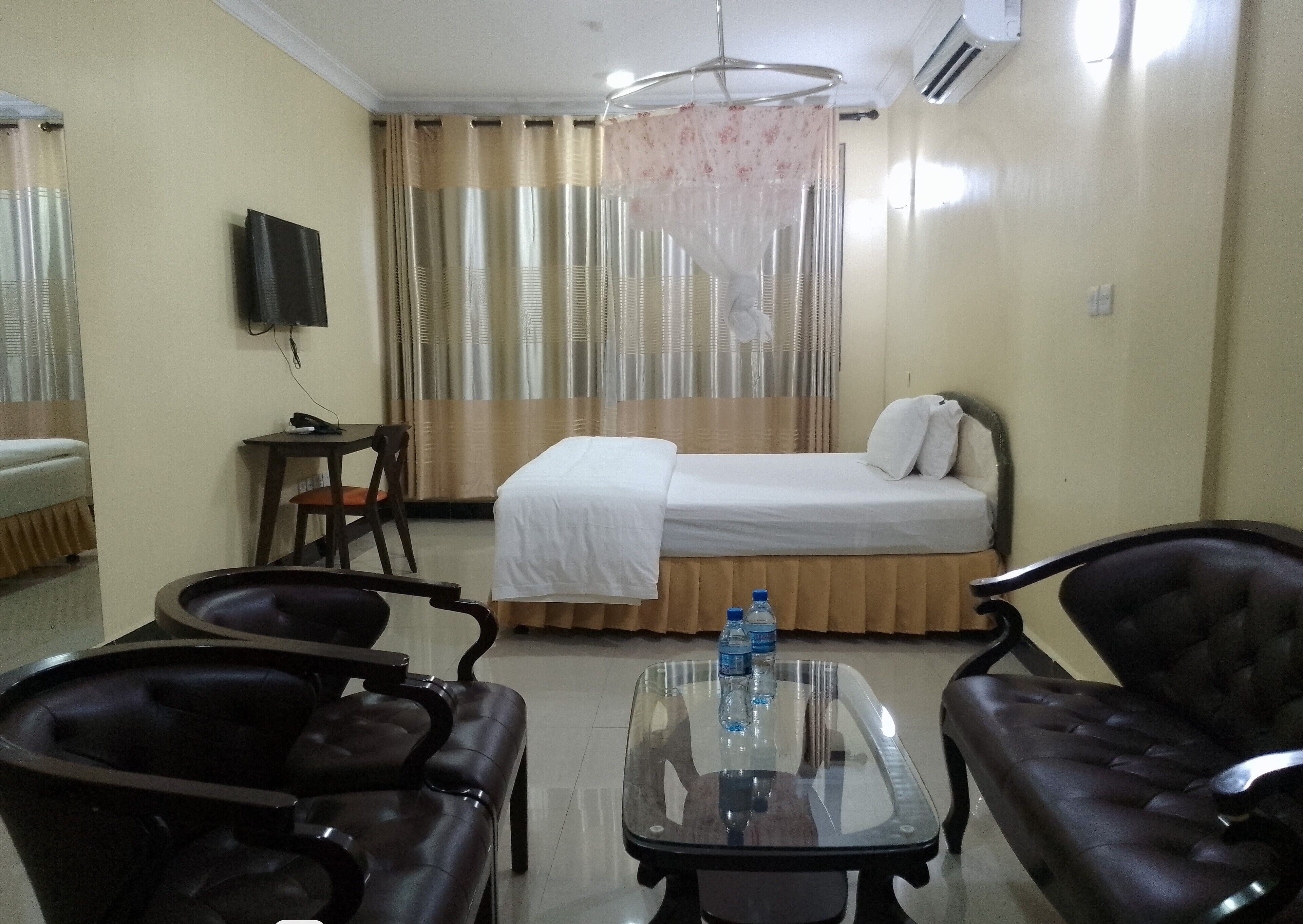 suite | 1 bedroom, desk, blackout curtains, free wifi