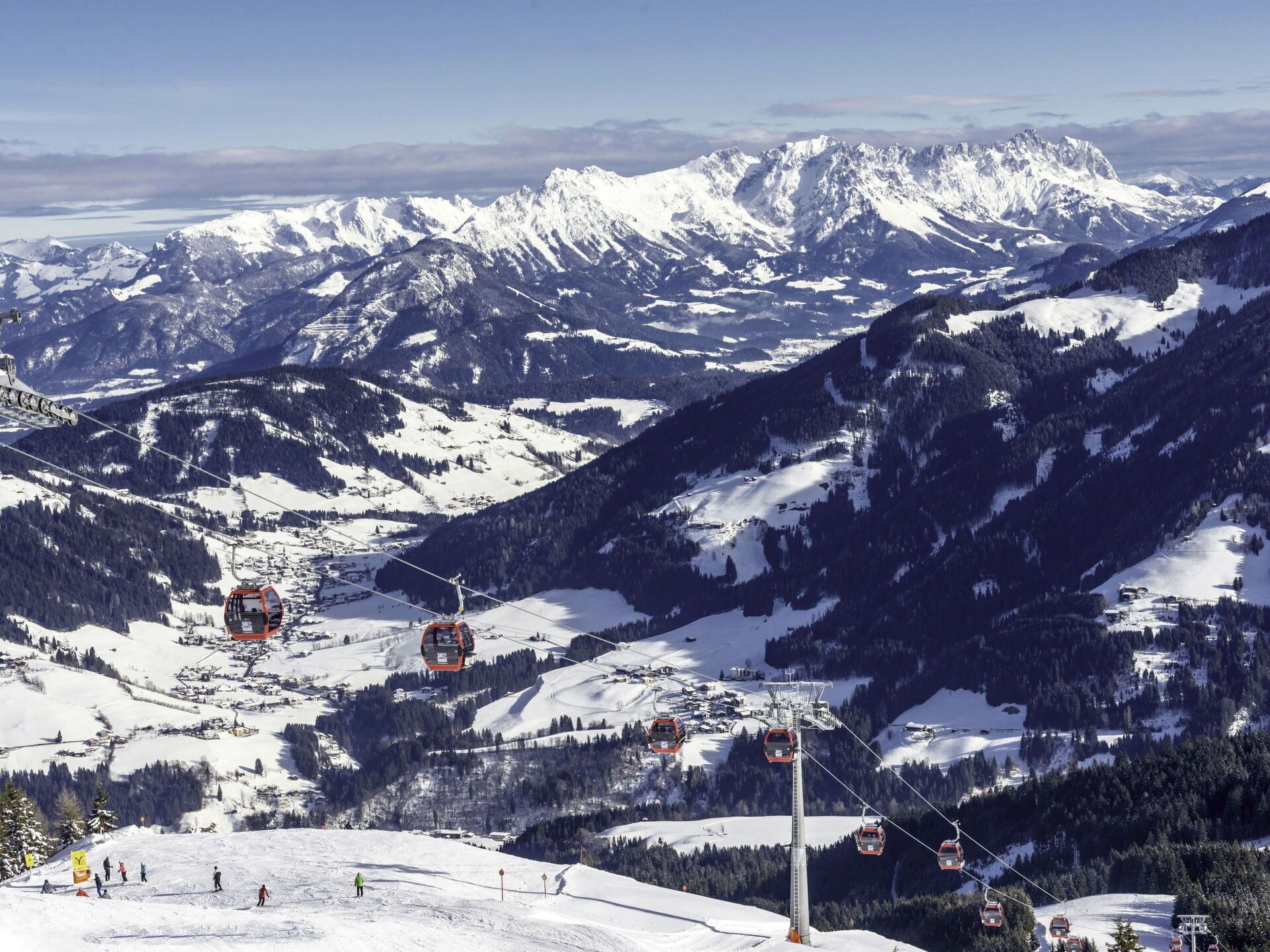 Sky, Snow, Mountain, Slope, Mountainous Landforms, Freezing, Landscape, Cloud, Glacial Landform, Geological Phenomenon