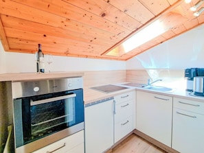 Ofen, Toaster, Hochstuhl