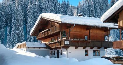 Confortable appartement pour 2 personnes avec WIFI, TV et terrasse