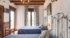 7 slaapkamers, wifi, beddengoed