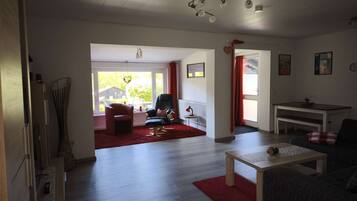 TV, ping pong, books