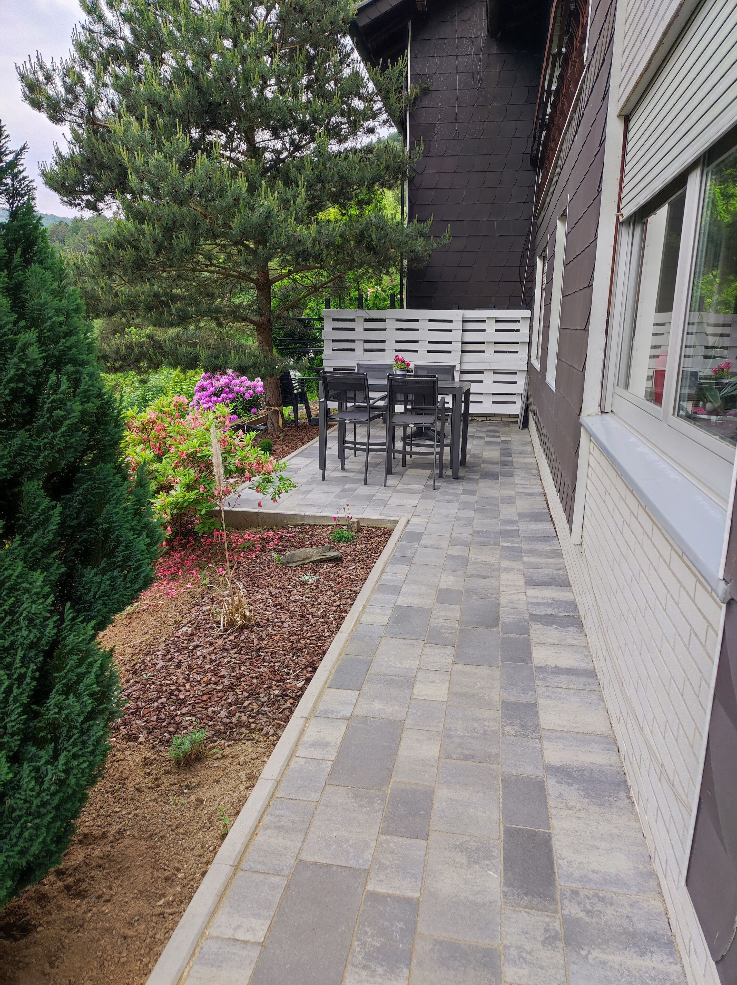 屋外ダイニングエリア