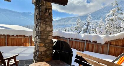 Schöne Wohnung in einem Ferienhaus mit W-LAN, TV, Terrasse, Haustiere erlaubt und Panoramablick