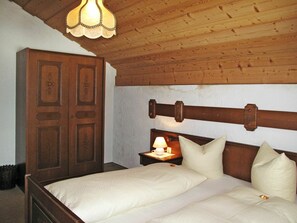 3 室のベッドルーム、旅行用ベビーベッド、WiFi (無料)