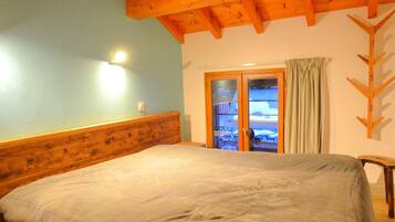 2 slaapkamers, een strijkplank/strijkijzer, gratis wifi