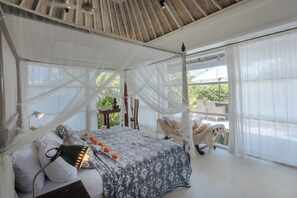 Biệt thự, 1 phòng ngủ, quang cảnh hồ bơi | Két bảo mật tại phòng, bàn, truy cập Internet không dây miễn phí 