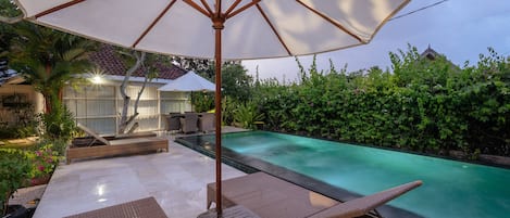 Outdoor pool, pool umbrellas