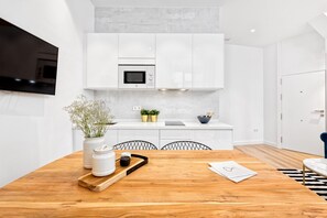 Fridge, microwave, coffee/tea maker, toaster