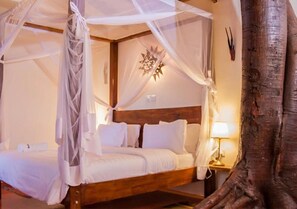 Pillow-top beds, in-room safe, individually furnished, desk - Kampala Forest Resort (KFR Lodge) (Kampala)