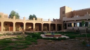 Front of property - Gite cafe restaurant Manzah (Rissani)