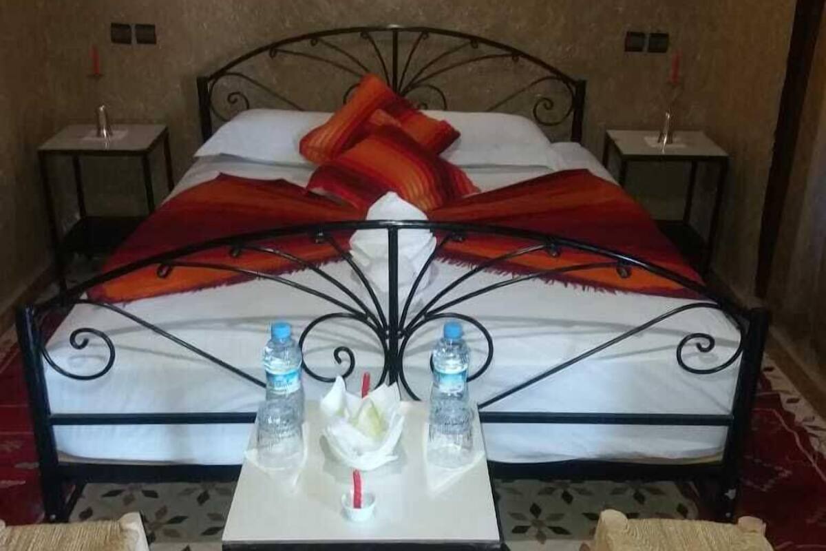 Double Room | Rollaway beds, free WiFi, bed sheets