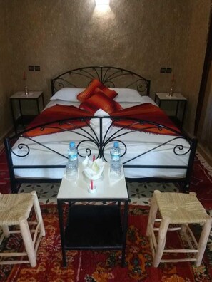 Double Room | Rollaway beds, free WiFi, bed sheets - Gite cafe restaurant Manzah (Rissani)