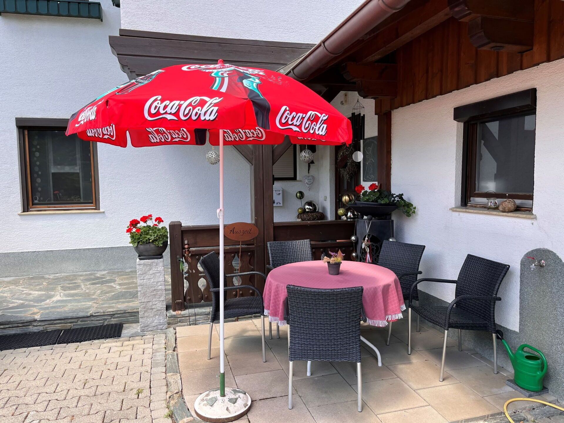 Ciel, Plante, Nuage, Propriété, Paysage Naturel, Environnement Naturel, Bâtiment, Lot Terre, Chalet, Maison