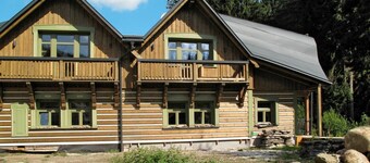 Nice apartment for 5 people with WIFI, TV, balcony and pets allowed