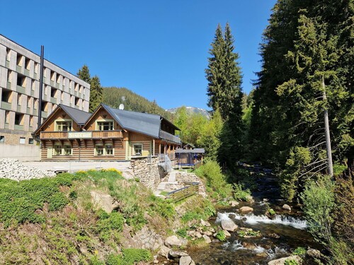 Beautiful apartment for 5 people with WIFI, TV, balcony and pets allowed