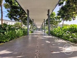 Property grounds - Above Imago Shopping Mall 10 Pax 3 Rooms 2 Bathrooms (River & Slightly Sea View) (Kota Kinabalu)