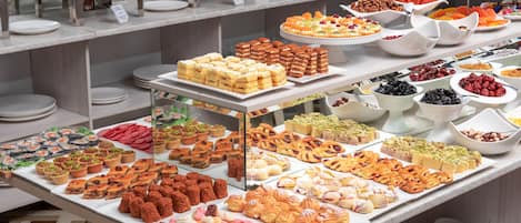 Petit déjeuner buffet compris tous les jours