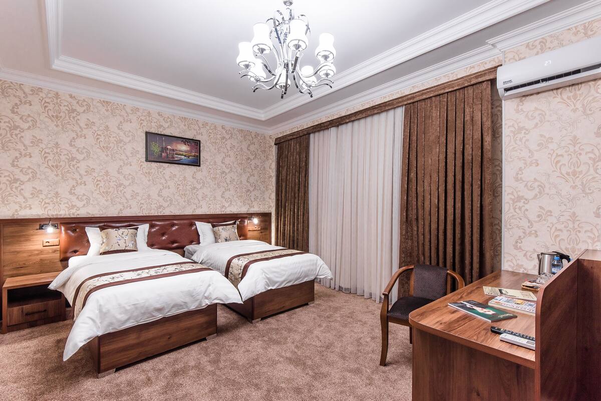 Superior Twin Room | In-room safe, desk, laptop workspace, soundproofing