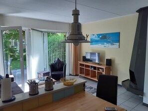 TV, peis og DVD-spiller