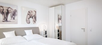 3-room apartment directly on the lake promenade