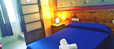 Iron/ironing board, free WiFi