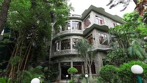 Deluxe Double or Twin Room | Desk, laptop workspace, iron/ironing board (on request), WiFi (free) - Hotel Narayana Palace (Narendranagar)