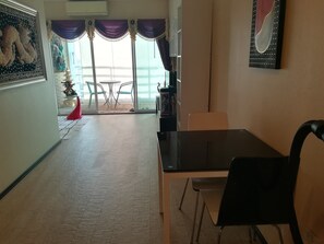 Dining - VIEW TALAY 6  SEA VIEW CONDOMINIUM (pattaya)